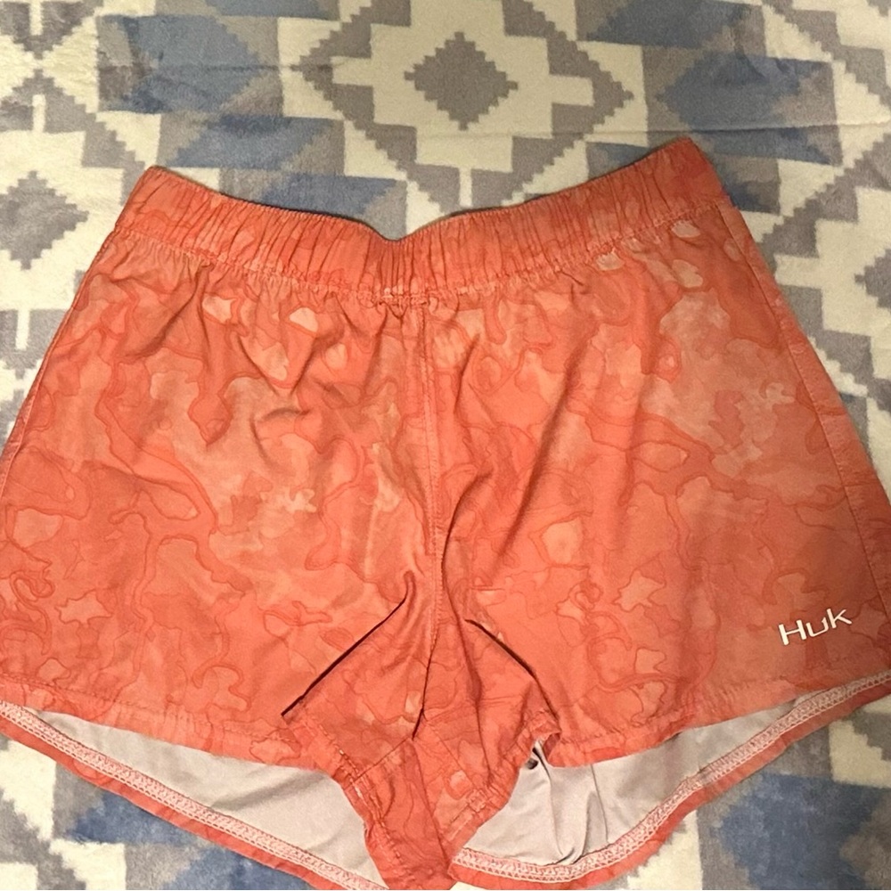 Huk Women's Coral Athletic Shorts
